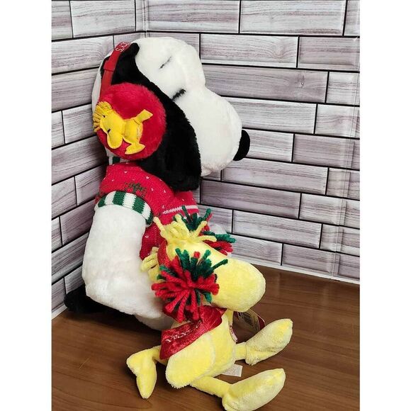 Macy's Christmas Holiday Peanuts Snoopy and  DanDee Plush #A63 - Picture 3 of 10